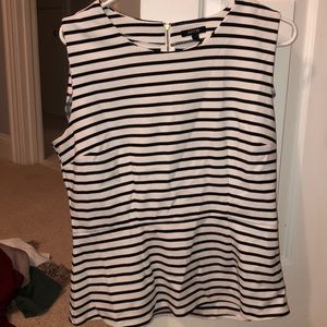 Adorable nice tank top!